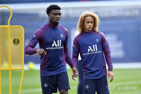 包含迈阿密热火内部会议纪要流出——集结日强势反弹，法甲使命明确，轮换策略成焦点的词条